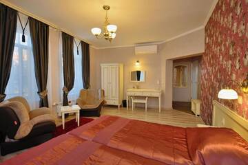 Фото номера Номер-студио Делюкс (для 2 взрослых и 1 ребёнка) Отель Villa Paris г. Хисаря 2