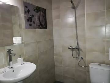 Фото номера Апартаменты с 1 спальней и балконом Апарт-отели Astoria Aparthotel г. Хисаря 30