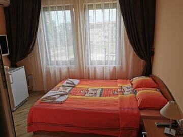 Фото номера Двухместный номер с 1 кроватью Гостевой дом Guesthouse Zornitsa г. Хисаря 4