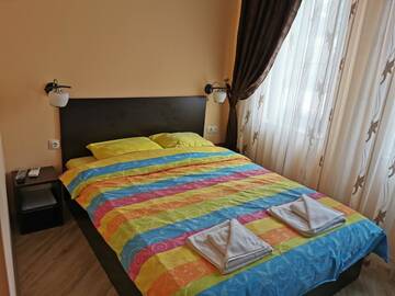 Фото номера Двухместный номер с 1 кроватью Гостевой дом Guesthouse Zornitsa г. Хисаря 6