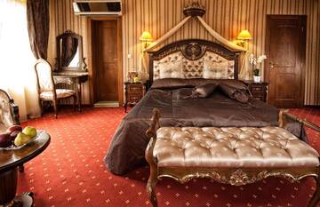 Фото номера VIP-люкс с гидромассажной ванной Отель Hotel Chinar г. Хисаря 4