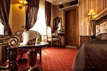Фото номера VIP-люкс с гидромассажной ванной Отель Hotel Chinar г. Хисаря 5