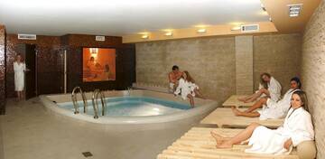Фотографии Отель Hissar Spa Hotel г. Хисаря (Болгария) №2 Фото Отель Hissar Spa Hotel г. Хисаря 2